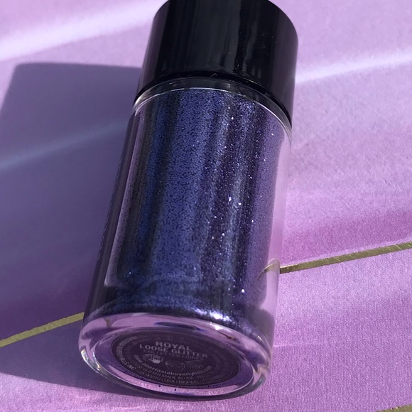 Anastasia Beverly Hills Loose Glitter in Royal - Picture 4 of 7
